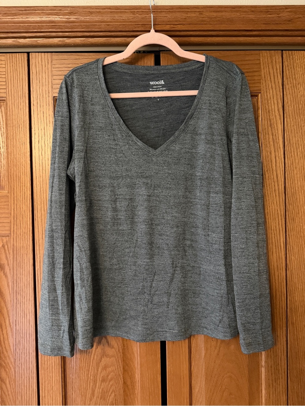 Wool& Brenton tee V-Neck Long Sleeve Tee in Charcoal Heather Gray